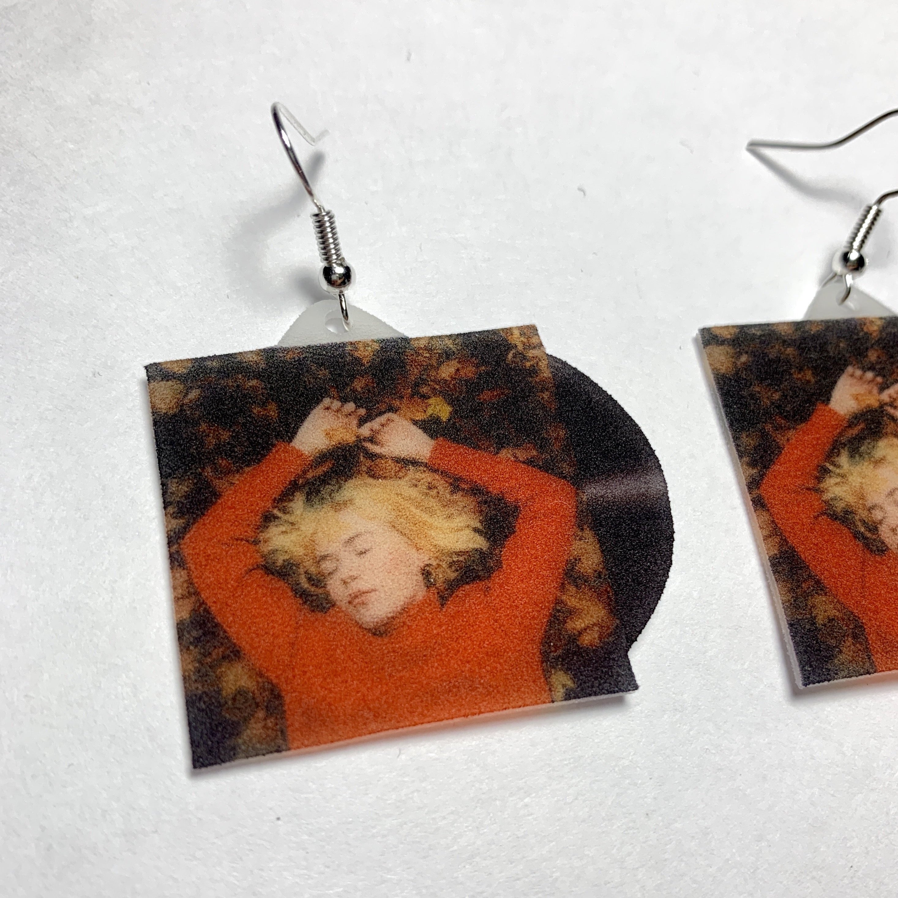 Fall In Love earrings